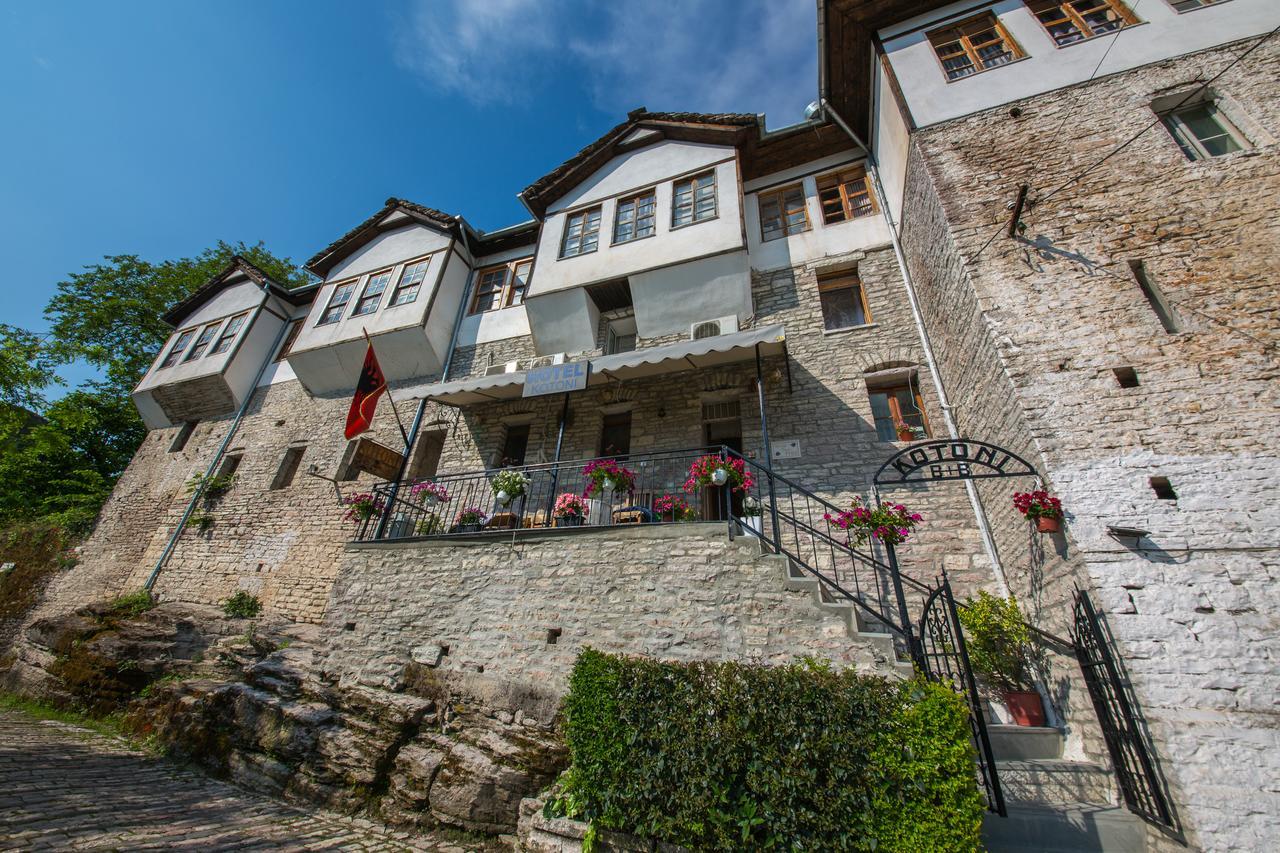 Bed And Breakfast Kotoni Gjirokastër Exteriör bild